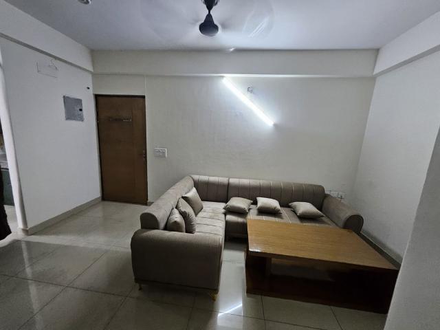 Rental | 2 BHK + 1125 Sq.Ft. Apartment in Windsor Paradise 2
