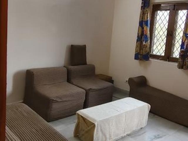 Rental | 2 BHK 112 Sq.Mt. Independent House in RWA Apartments Sector 50