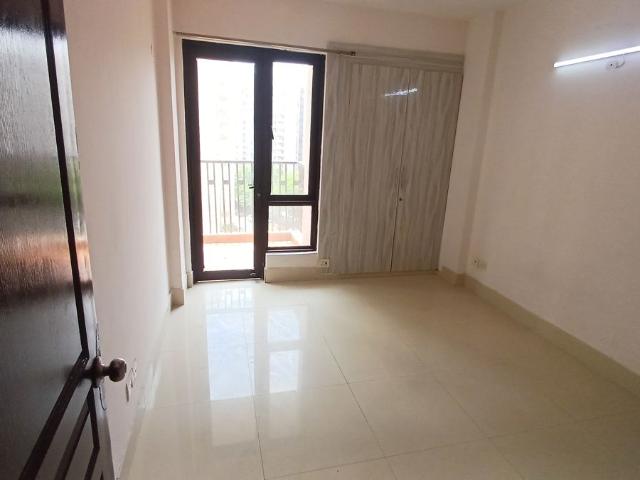 Rental | 2 BHK 1131 Sq.Ft. Apartment in Logix Blossom County