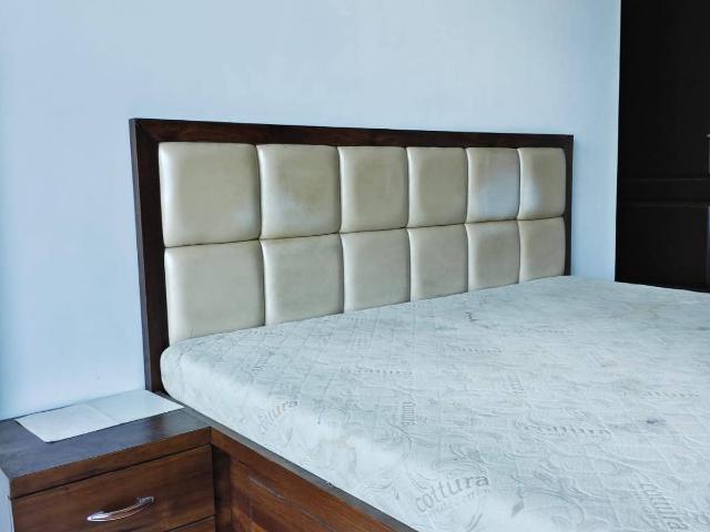 Rental | 2 BHK + 1250 Sq.Ft. Apartment in K Raheja Heights
