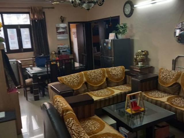 Rental | 2 BHK 1250 Sq.Ft. Apartment in Omaxe Heights