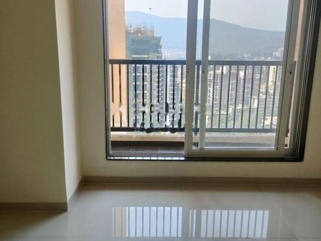 Rental | 2 BHK 1250 Sq.Ft. Apartment in Lodha Amara