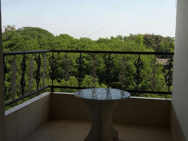 Rental | 2 BHK + 1250 Sq.Ft. Apartment in Manikchand Malabar
