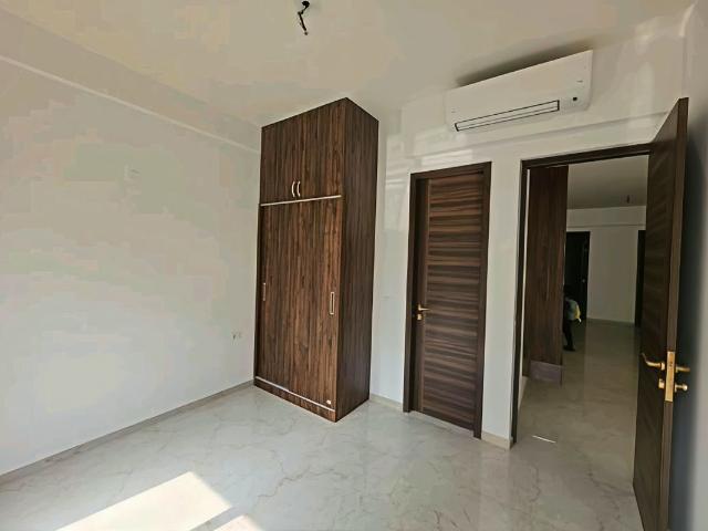 Rental | 2 BHK + 1250 Sq.Ft. Apartment in Smart World Orchard