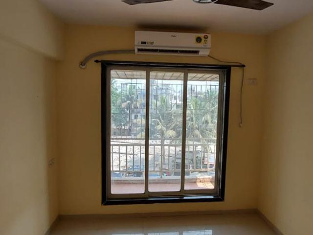 Rental | 2 BHK 1250 Sq.Ft. Apartment in Rabale