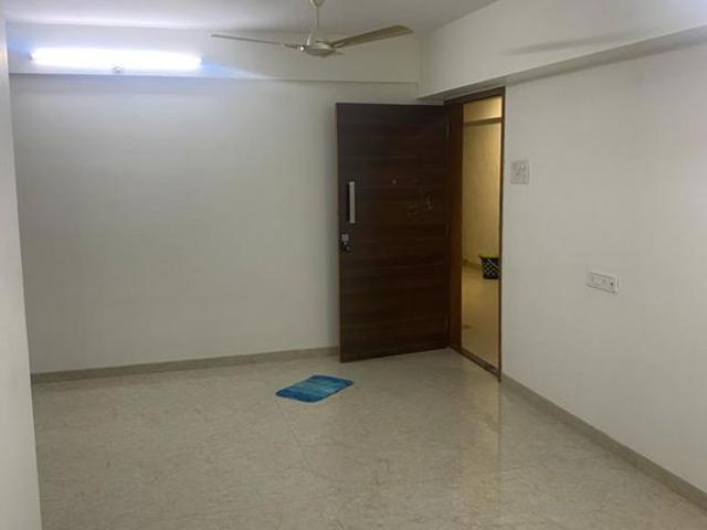 Rental | 2 BHK 1250 Sq.Ft. Apartment in Titanium Pyramid Icon
