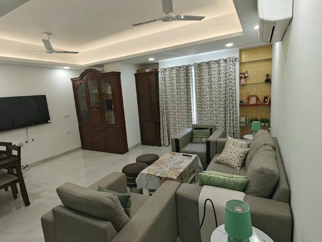 Rental | 2 BHK 1250 Sq.Ft. Apartment in Unitech Heritage City