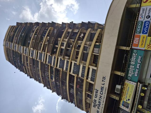 Rental | 2 BHK 1260 Sq.Ft. Apartment in Gajra Bhoomi Parth
