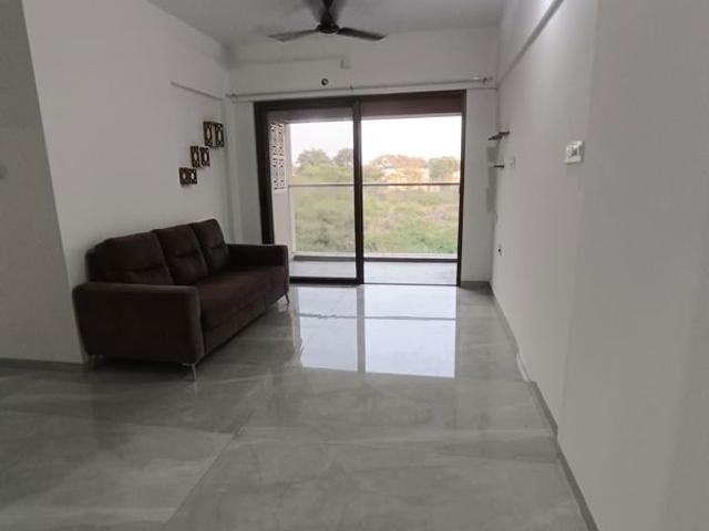 Rental | 2 BHK 1260 Sq.Ft. Apartment in Oxy Beaumonde