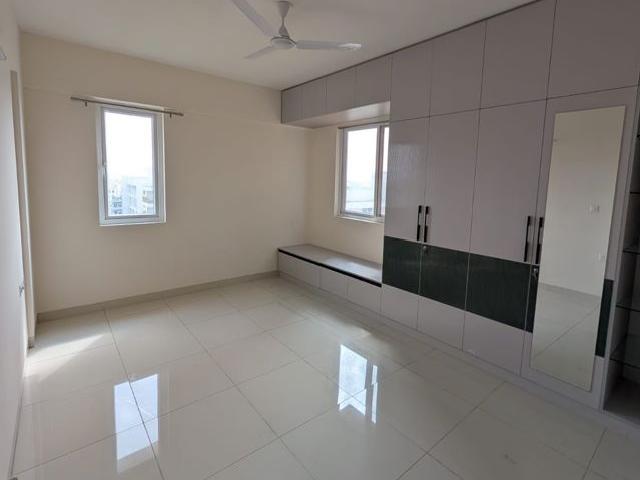 Rental | 2 BHK 1261 Sq.Ft. Apartment in Salarpuria Sattva Exotic