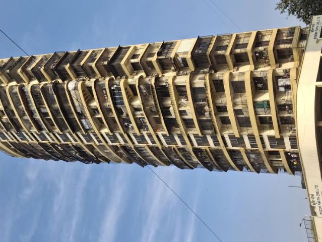 Rental | 2 BHK 1267 Sq.Ft. Apartment in Gajra Bhoomi Parth
