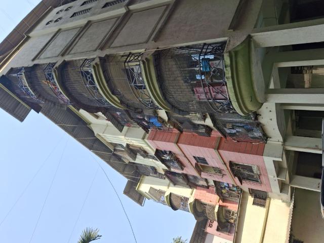 Rental | 2 BHK 1269 Sq.Ft. Apartment in Shiv Complex