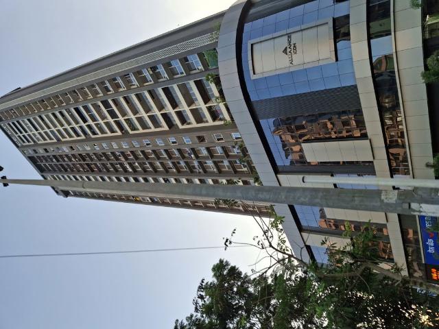 Rental | 2 BHK 1270 Sq.Ft. Apartment in Satyam Alliaance Icon