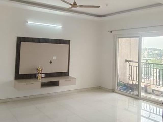 Rental | 2 BHK 1279 Sq.Ft. Apartment in Century Breeze