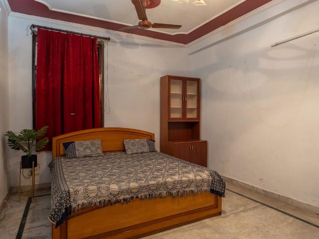 Rental | 2 BHK + 1295 Sq.Ft. Apartment in Apex Athena