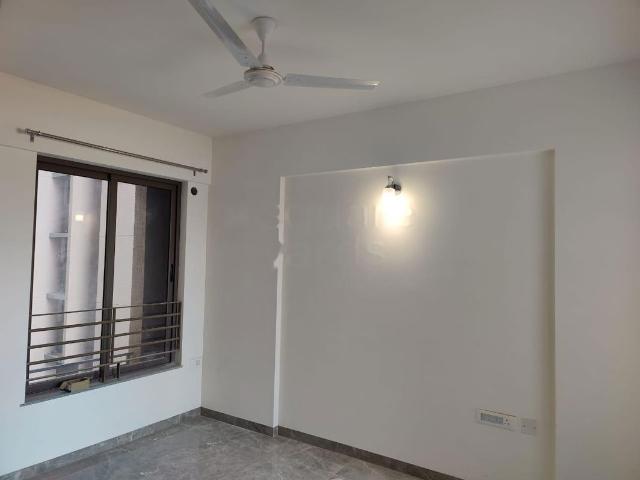 Rental | 2 BHK 1200 Sq.Ft. Apartment in Arvind Bel Air