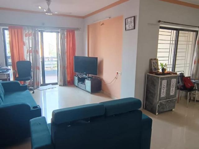Rental | 2 BHK 1200 Sq.Ft. Apartment in Bramha Suncity