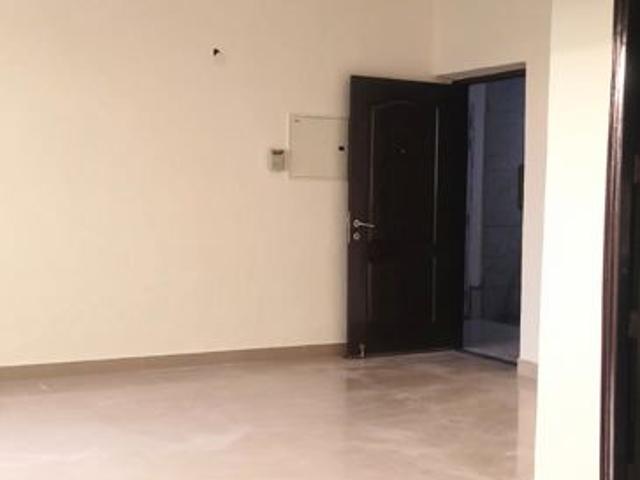 Rental | 2 BHK 1200 Sq.Ft. Apartment in Emaar The Palm Drive Palm Studios