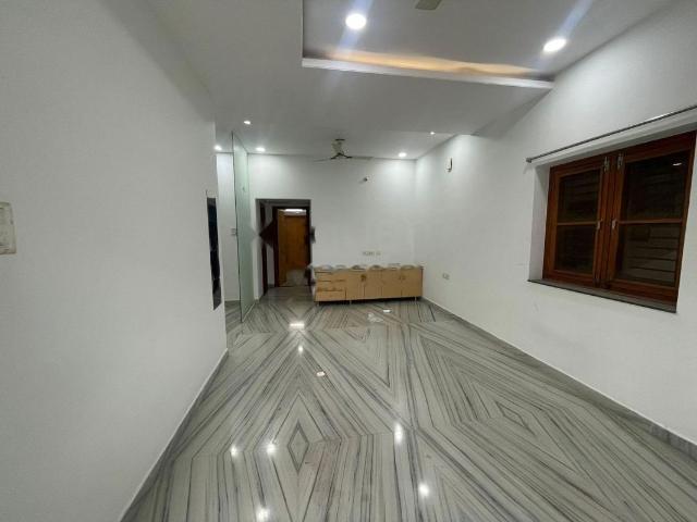 Rental | 2 BHK 1200 Sq.Ft. Apartment in Kothaguda