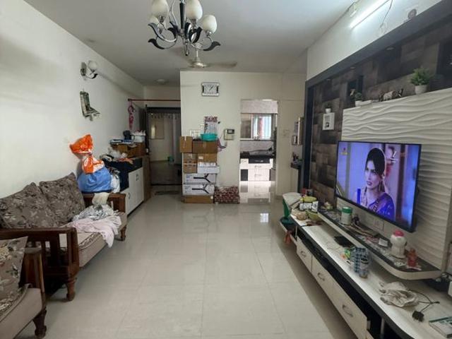 Rental | 2 BHK 1200 Sq.Ft. Apartment in Kolte Patil Western Avenue