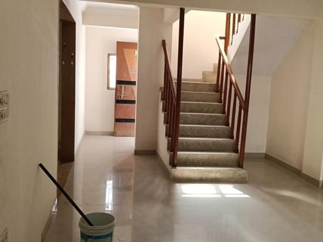 Rental | 2 BHK 1200 Sq.Ft. Apartment in Sonigara Kesar