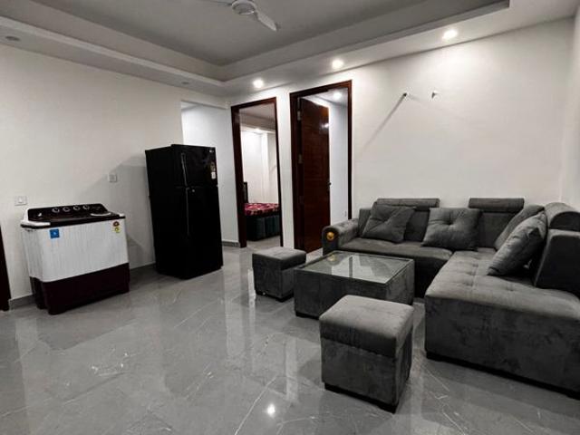 Rental | 2 BHK + 1200 Sq.Ft. Apartment in Sector 8 Dwarka