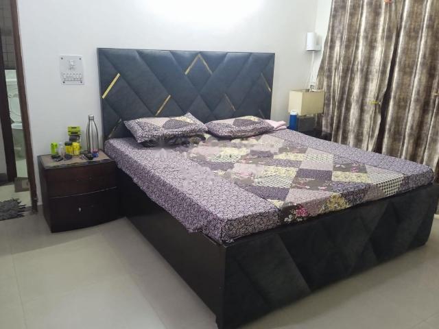 Rental | 2 BHK 1200 Sq.Ft. Apartment in Sushant Lok I