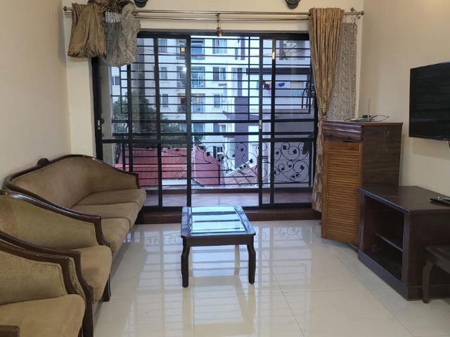Rental | 2 BHK 1200 Sq.Ft. Apartment in Royal Ton
