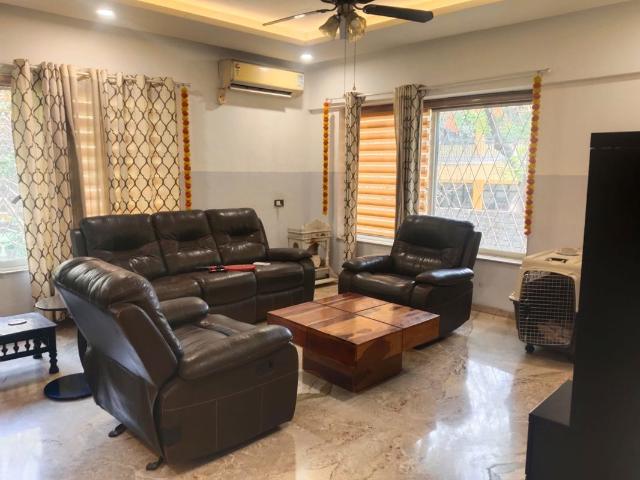 Rental | 2 BHK 1200 Sq.Ft. Apartment in Raheja Woods