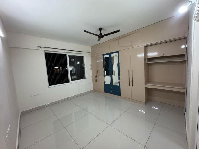 Rental | 2 BHK 1200 Sq.Ft. Apartment in Vahe Landmark