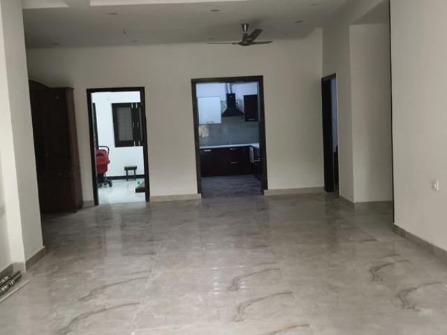 Rental | 2 BHK 1200 Sq.Ft. Independent House in RWA Apartments Sector 52