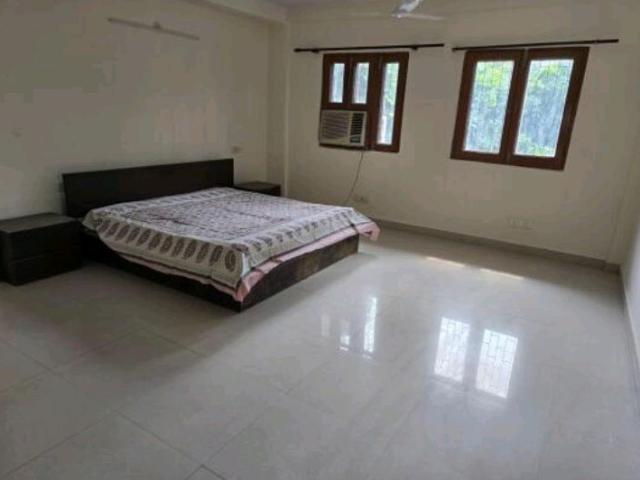 Rental | 2 BHK + 1200 Sq.Ft. Independent House in Sector 31