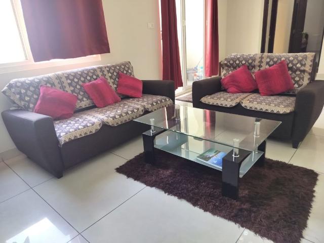 Rental | 2 BHK 1216 Sq.Ft. Apartment in Prestige Lakeside Habitat