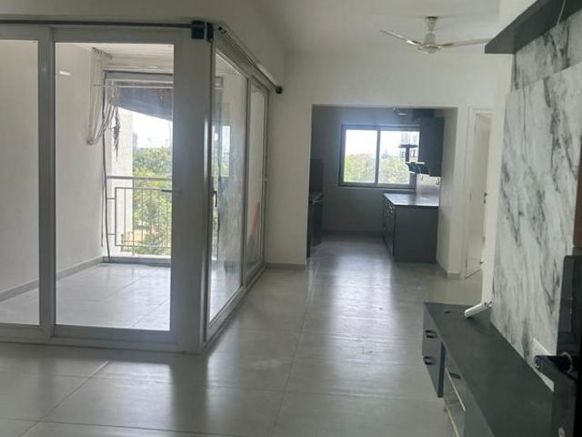 Rental | 2 BHK + 1227 Sq.Ft. Apartment in Casagrand Boulevard