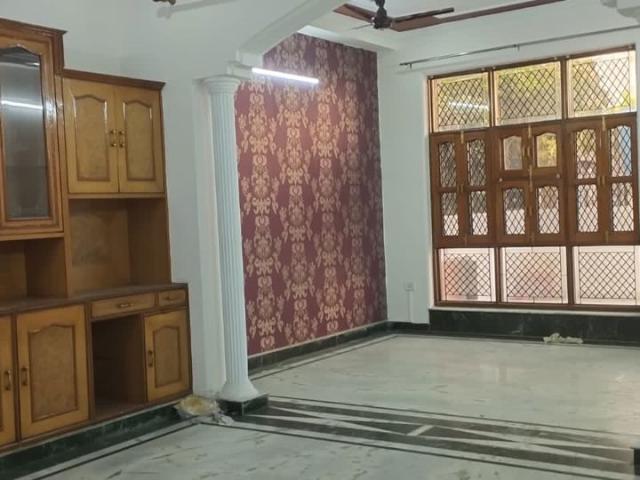 Rental | 2 BHK + 1346 Sq.Ft. Independent House in Sector 4