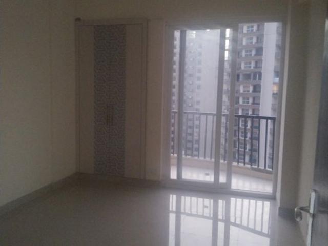Rental | 2 BHK + 1350 Sq.Ft. Apartment in Sector 107