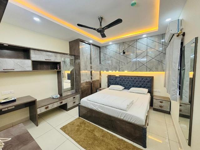 Rental | 2 BHK 1350 Sq.Ft. Apartment in Prestige Willow Tree