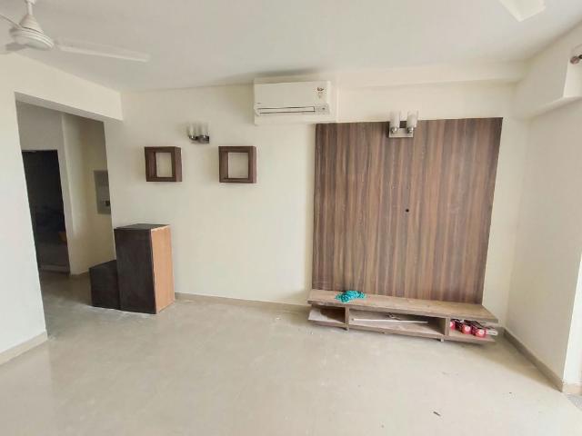Rental | 2 BHK 1366 Sq.Ft. Apartment in M3M Woodshire