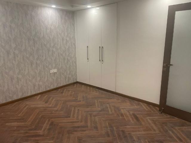 Rental | 2 BHK 1380 Sq.Ft. Apartment in Ambience Creacions
