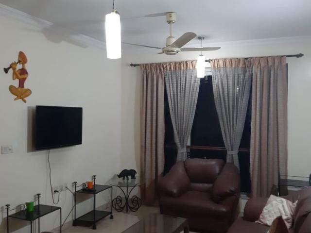 Rental | 2 BHK + 1300 Sq.Ft. Apartment in Hiranandani Meadows