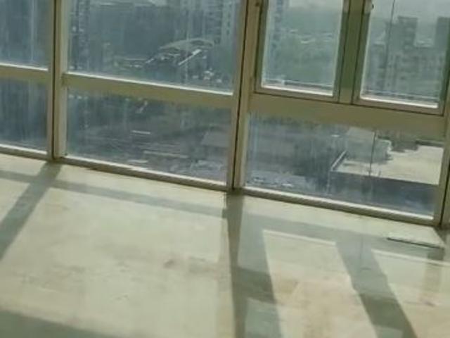 Rental | 2 BHK 1300 Sq.Ft. Apartment in L&T Crescent Bay T2