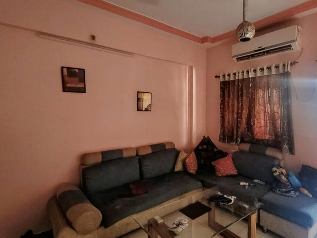 Rental | 2 BHK + 1317 Sq.Ft. Apartment in 10 Orchid