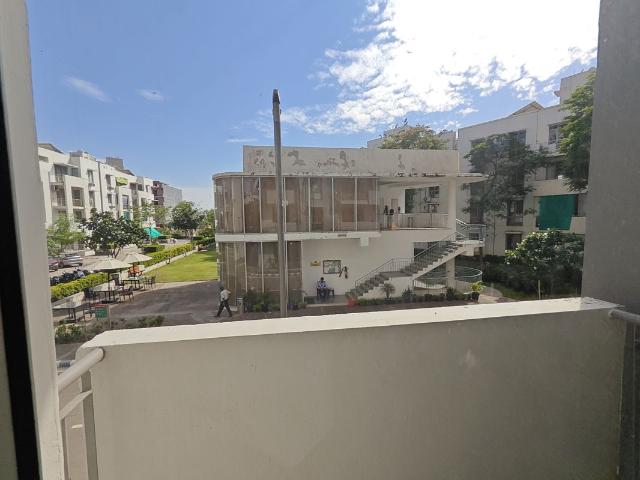 Rental | 2 BHK 1320 Sq.Ft. Apartment in Vatika City Homes