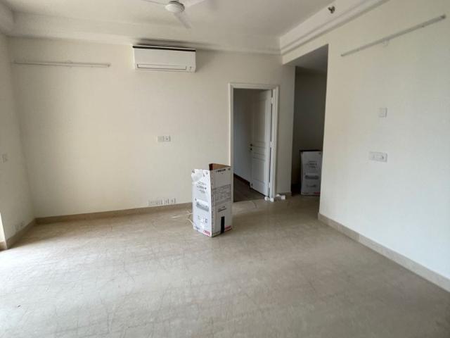 Rental | 2 BHK + 1450 Sq.Ft. Apartment in M3M Corner Walk