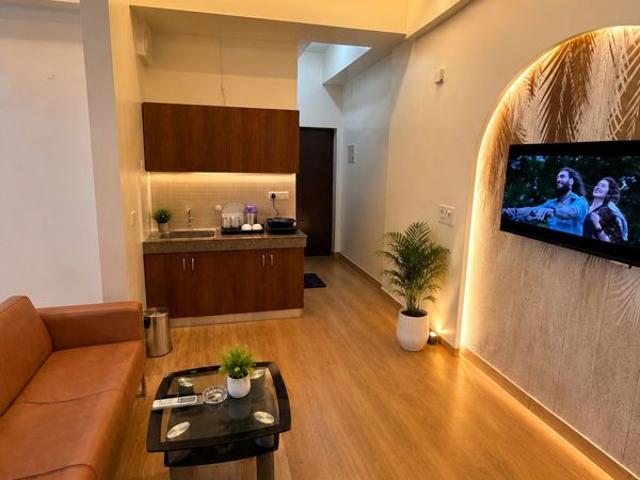 Rental | 2 BHK 1400 Sq.Ft. Apartment in Experion Capital