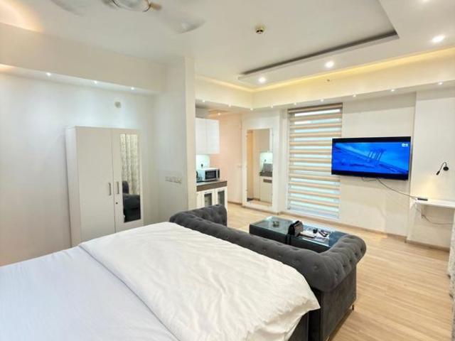 Rental | 2 BHK 1400 Sq.Ft. Apartment in Experion Capital