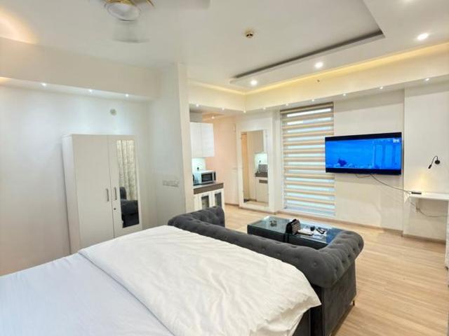 Rental | 2 BHK 1400 Sq.Ft. Apartment in Experion Capital
