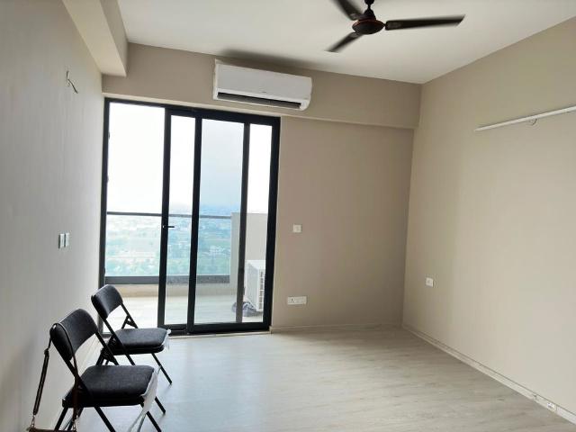 Rental | 2 BHK 1415 Sq.Ft. Apartment in M3M Skywalk