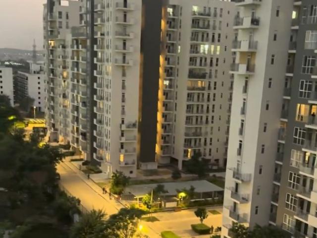 Rental | 2 BHK + 1540 Sq.Ft. Apartment in Ireo The Corridors