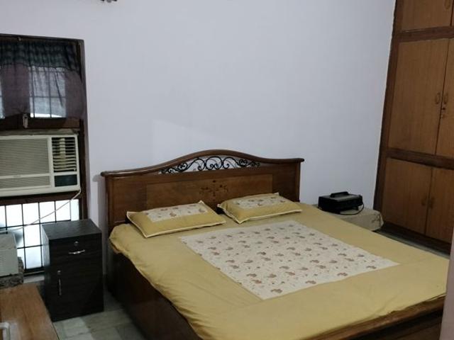 Rental | 2 BHK 1500 Sq.Ft. Villa in Virat Khand